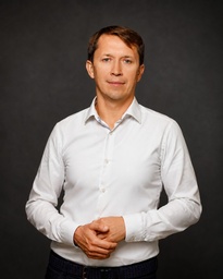 Александр Лебедев